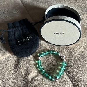 EUC Links London Silver and Green Beaded Stretch Bracelet
